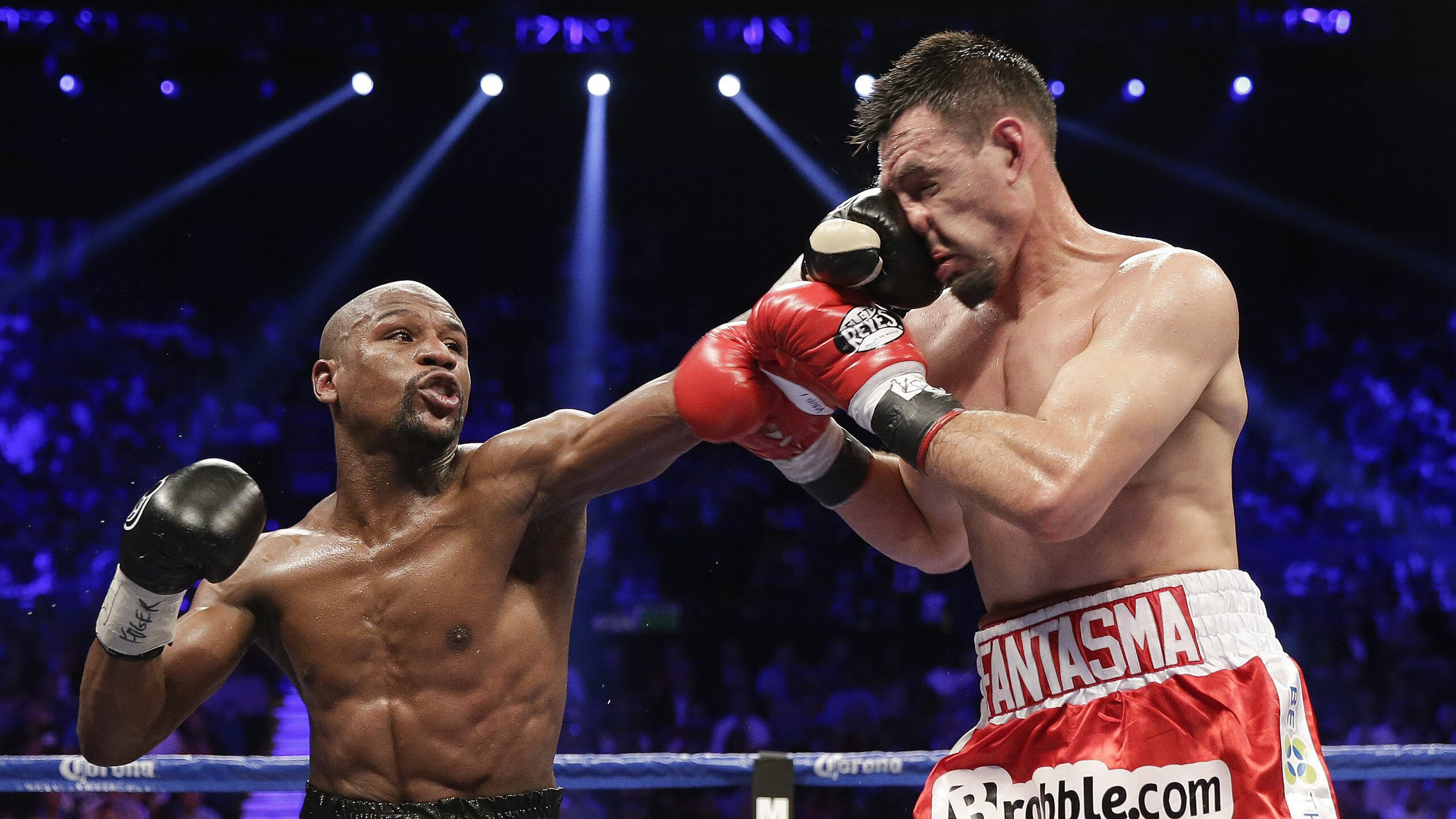 射箭赛场：心无旁骛的一箭定乾坤，射箭比赛一箭定胜负